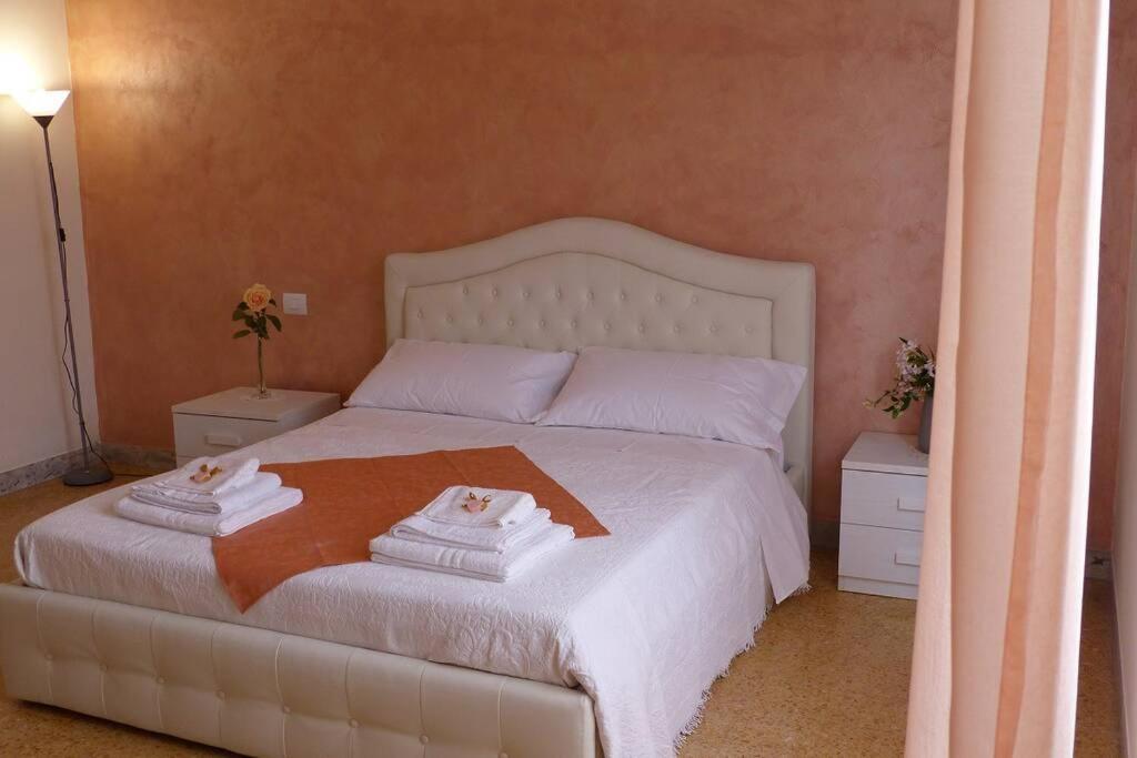 Ferienwohnung Casagiorgio A Due Passi Dal Centro Storico Florenz Exterior foto
